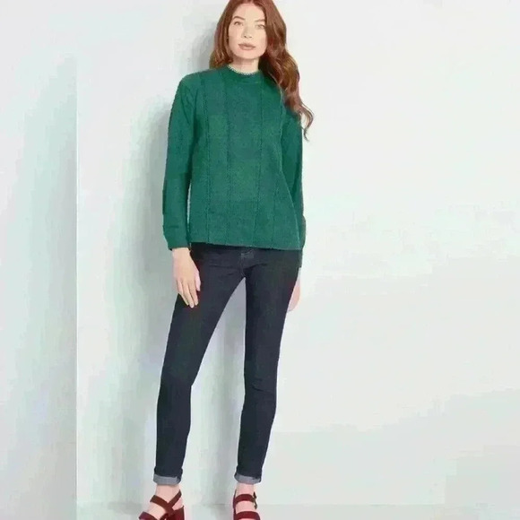 Modcloth Tops - Modcloth Victorian Long Sleeve Blouse scallop-trimmed mock neckline Size L